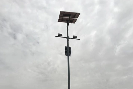 solar powered mast light