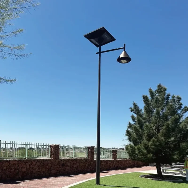 HERA Decorative Solar Street Light