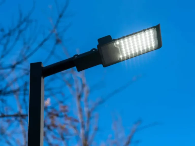 seberapa besar lampu jalan