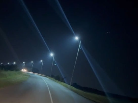 Johannesburg road illuminated by INL-AIO8 solar street lights at night