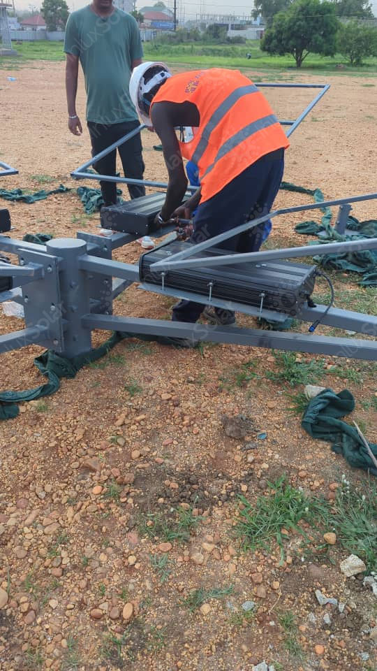 South Sudan 15m solar high mast crane installation in Juba